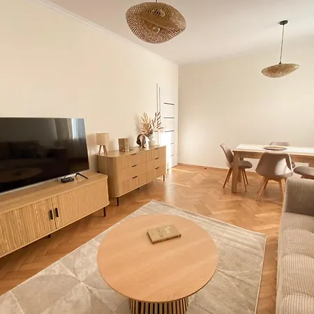 Sunny شقة تشينستوخوفا