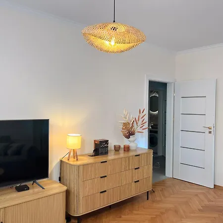 Sunny * تشينستوخوفا