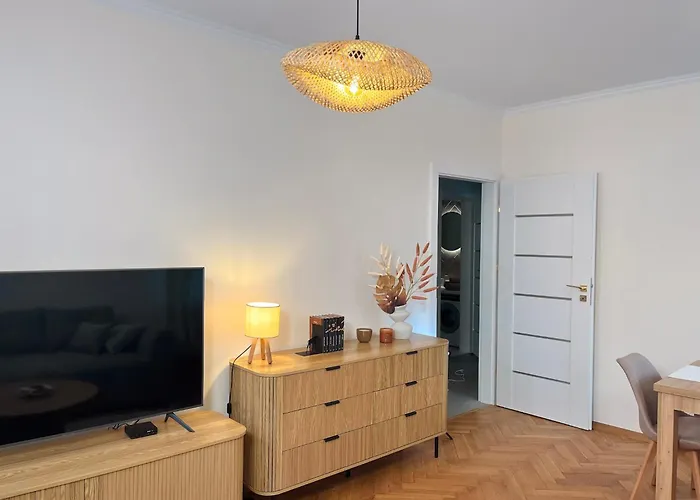 Sunny * تشينستوخوفا