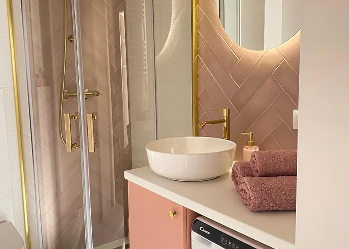 Sunny * تشينستوخوفا